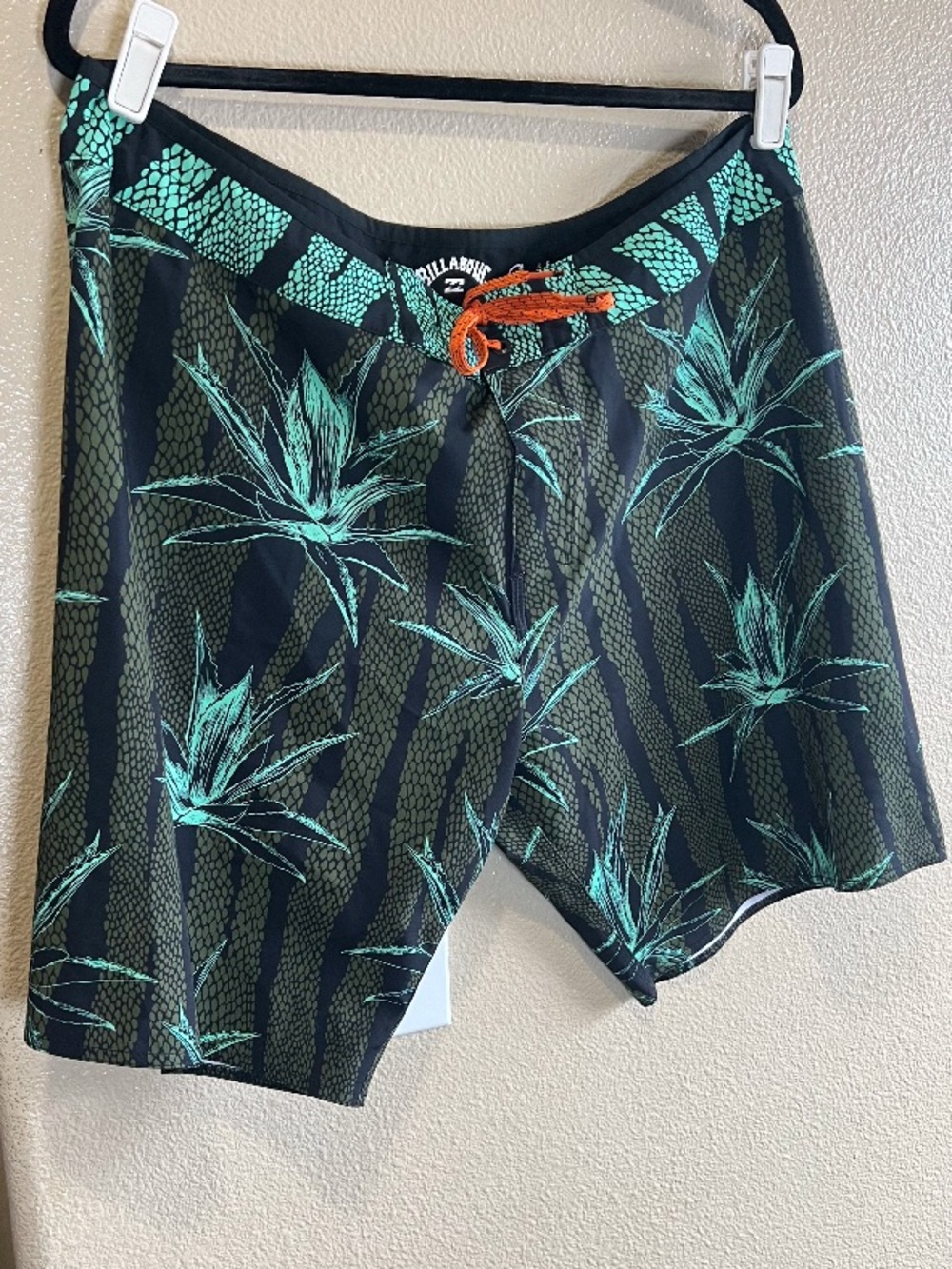 Billabong Sundays Swimwear Summer Resort vacation‎ shorts size 38 boardshorts